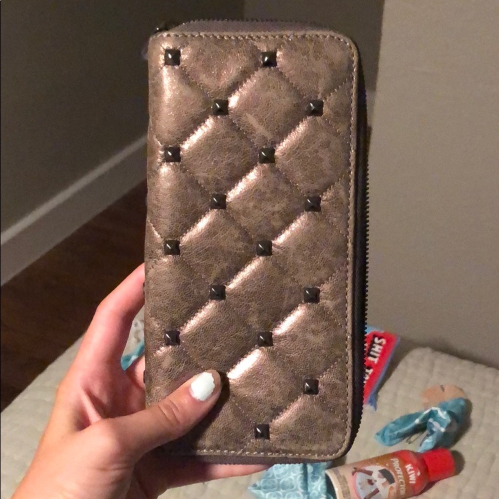 Gorgeous grey and gunmetal micheal kors wallet - Picture 5 of 5